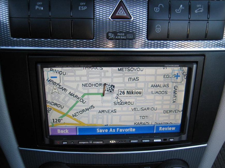 Εγκατάσταση οθόνης Kenwood DDX-6029, TV Tuner KTC-300, Navigation KNA-G520, Bluetooth Car Kit KCA-BT100 και Adaptor για τα εργοστασιακά controls τιμονιού σε Mercedes CLK 200 (W209 | 11/2004).