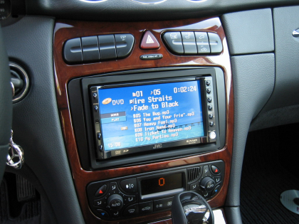 Εγκατάσταση Car Cinema σύστημα JVC KW-AVX706 σε Mercedes CLK 200.